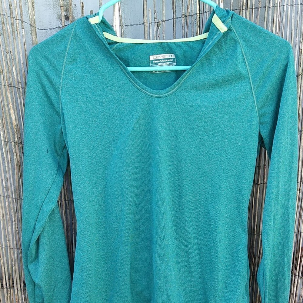 Layer 8 Performance Qwick Dry Hoodie Tshirt - S - Teal